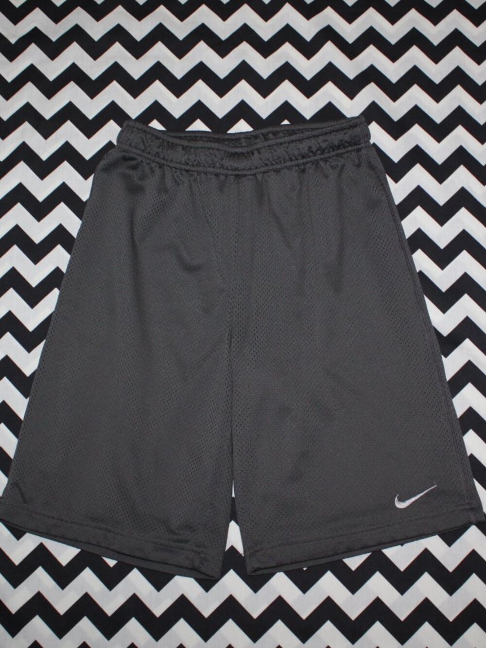 Nike Boys Grey Dri-Fit Athletic Shorts - Size Large